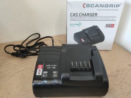CAS acculader Scangrip 12-18v (1)